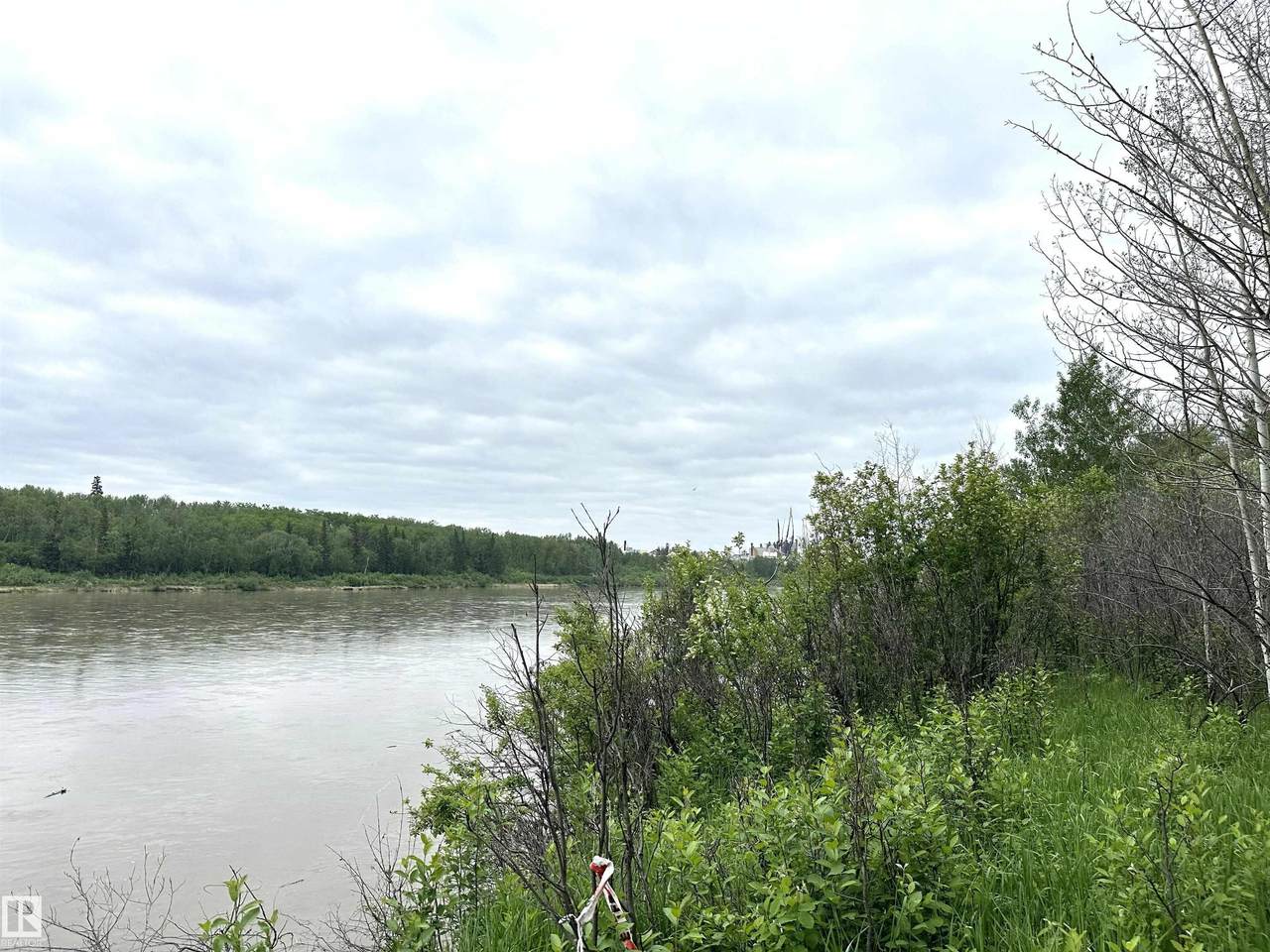 https://bt-photos.global.ssl.fastly.net/alberta/1280_boomver_2_E4506575-2.jpg