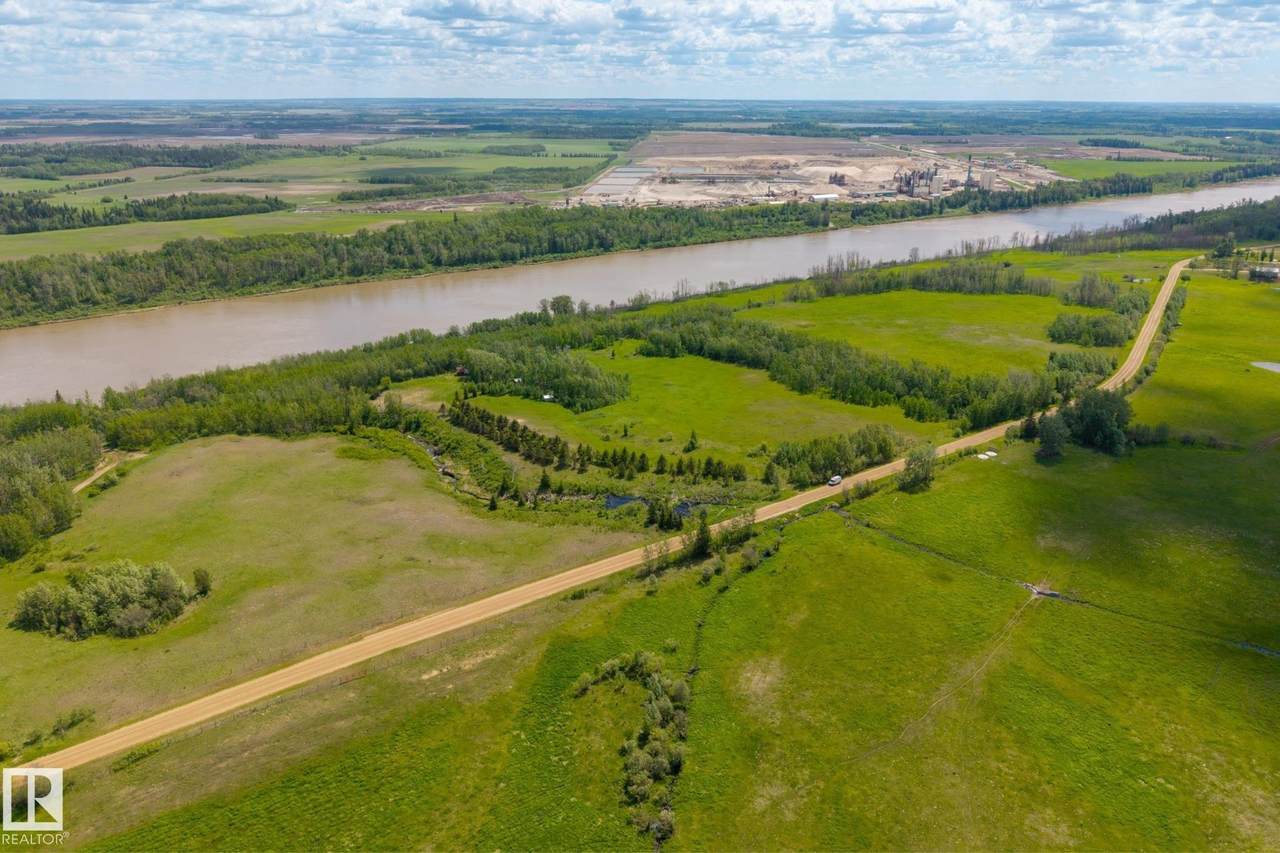 https://bt-photos.global.ssl.fastly.net/alberta/1280_boomver_2_E4506575-2.jpg