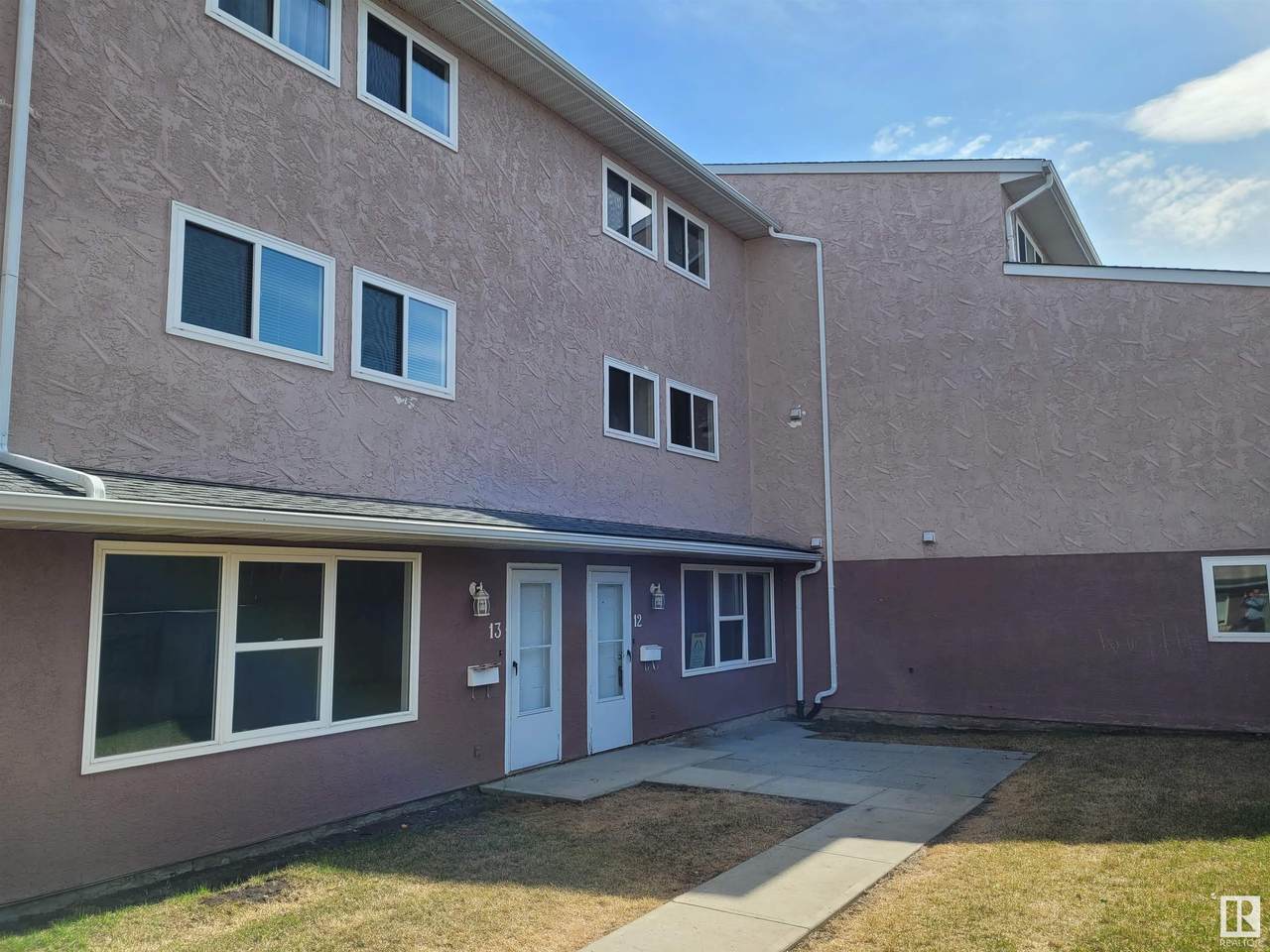 12 13570 38 Street - Photo 1