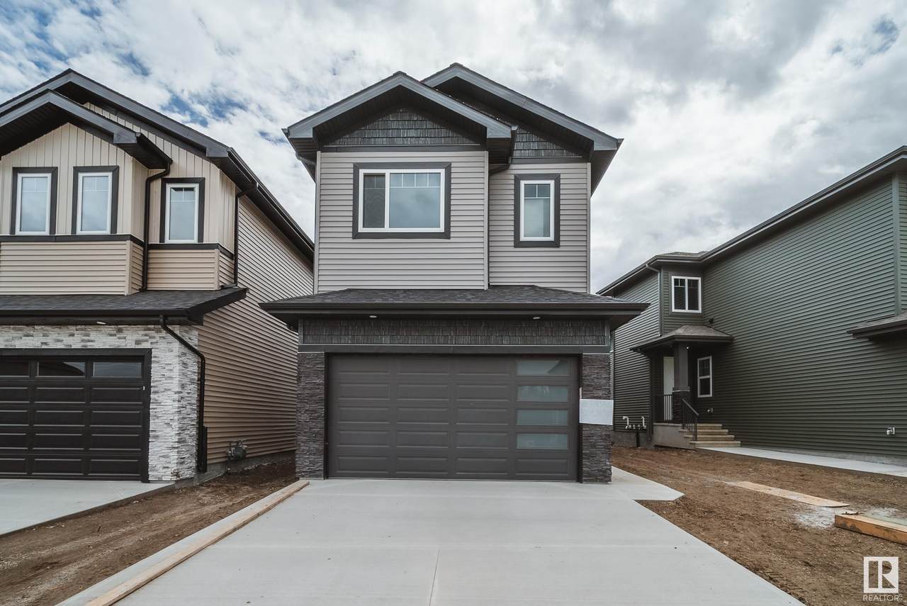 8811 183 Avenue - Photo 1