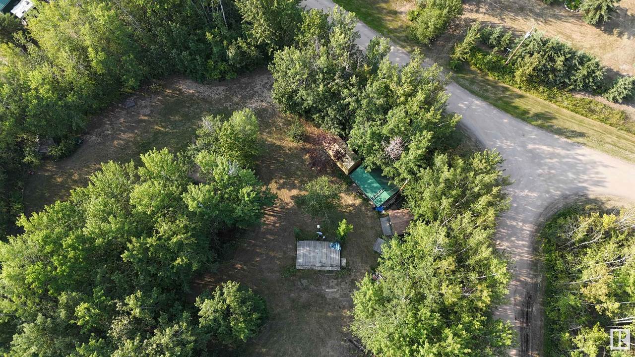 528 12002 TWP RD 605A - Photo 1