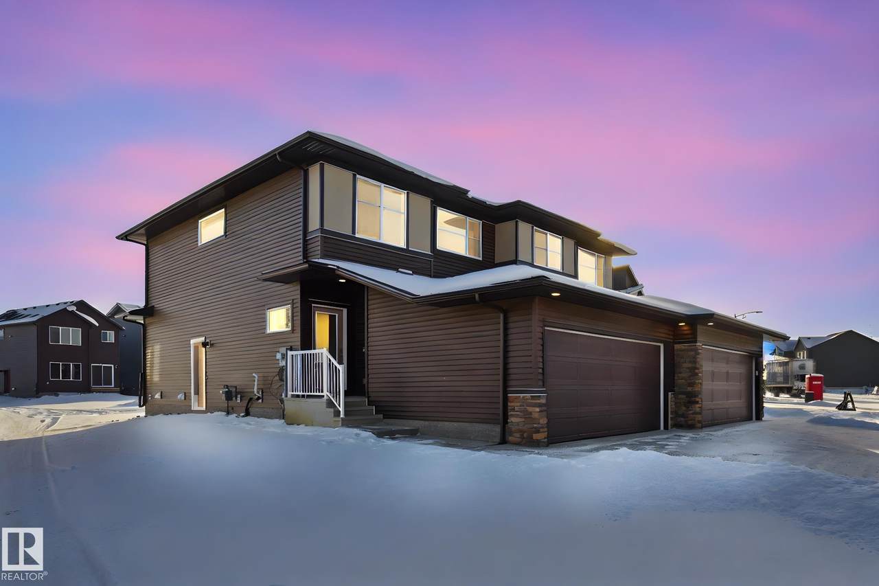 5621 Hawthorn Way - Photo 1