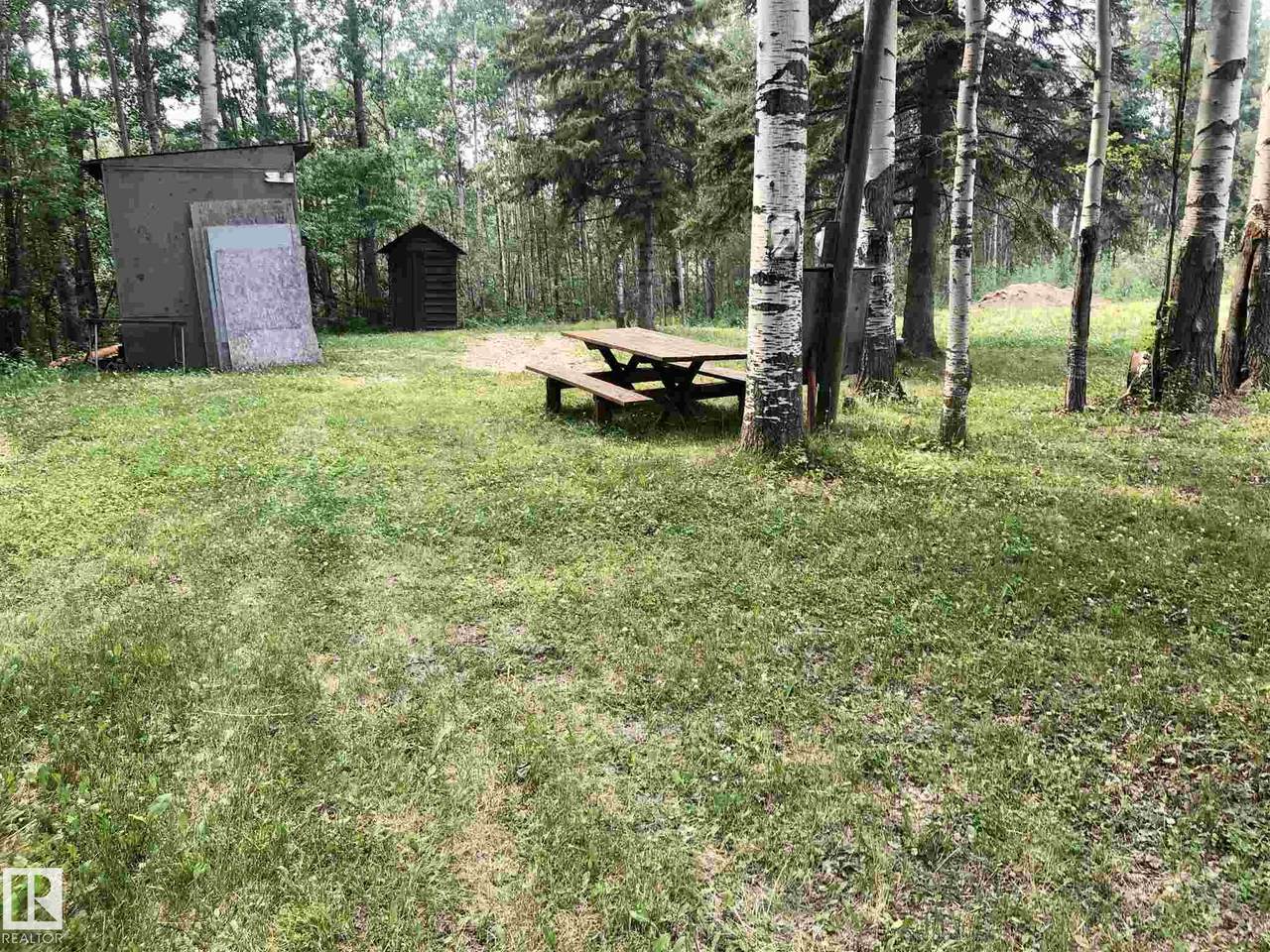 614 6 Street - Photo 1