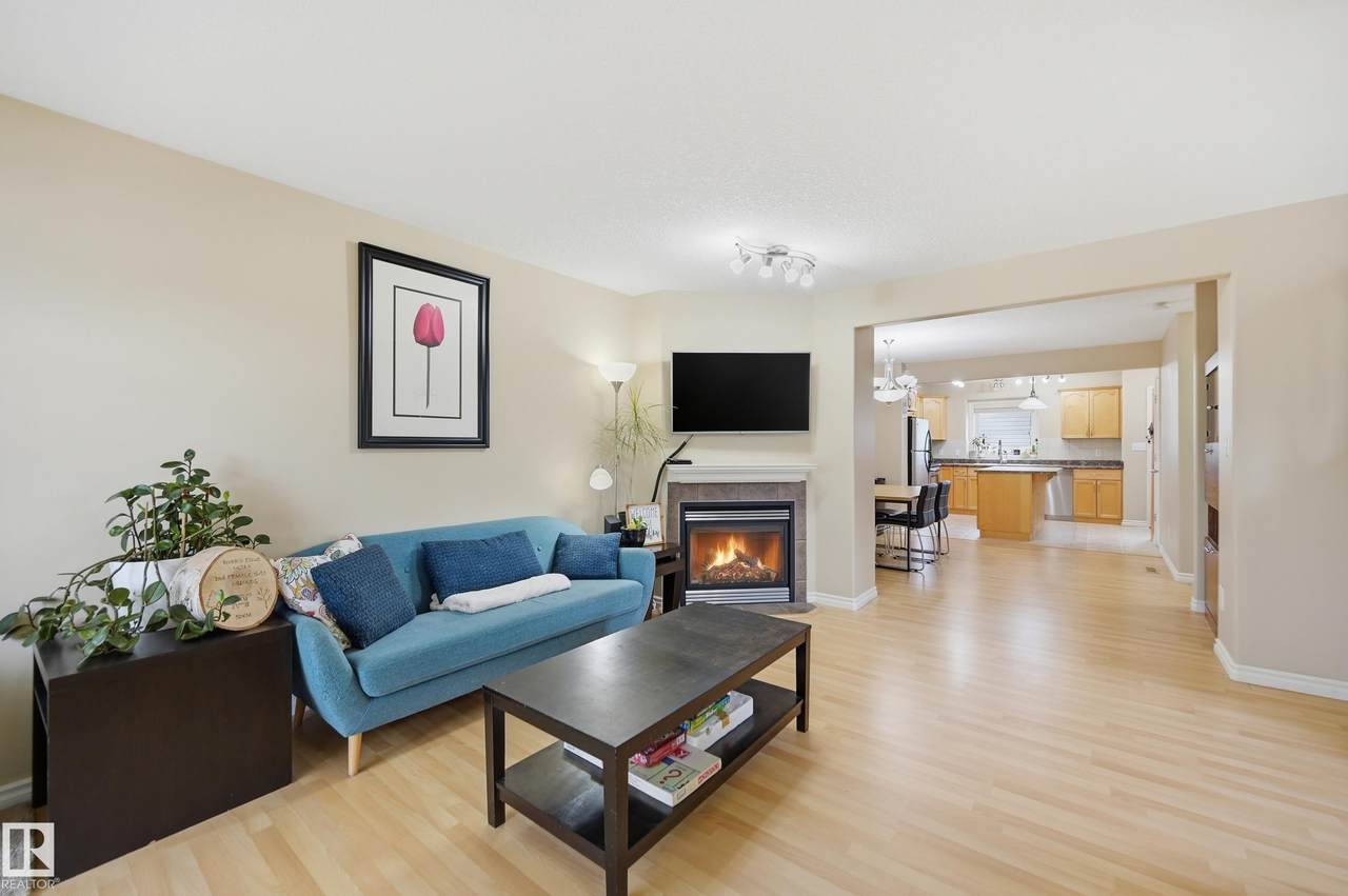 https://bt-photos.global.ssl.fastly.net/alberta/1280_boomver_3_E4489292-2.jpg