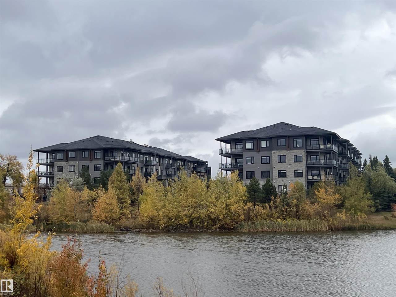 528 Griesbach Parade - Photo 1