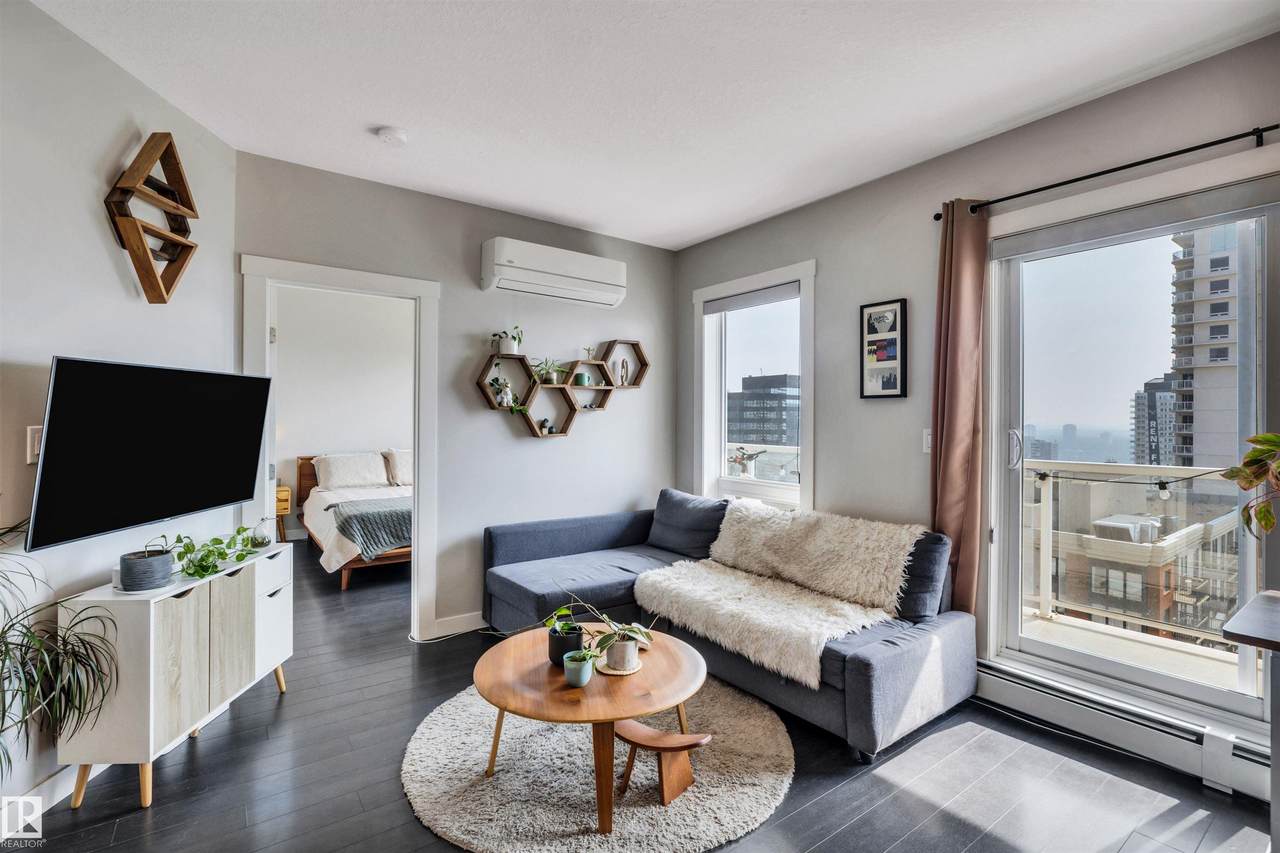 10410 102 Avenue - Photo 1