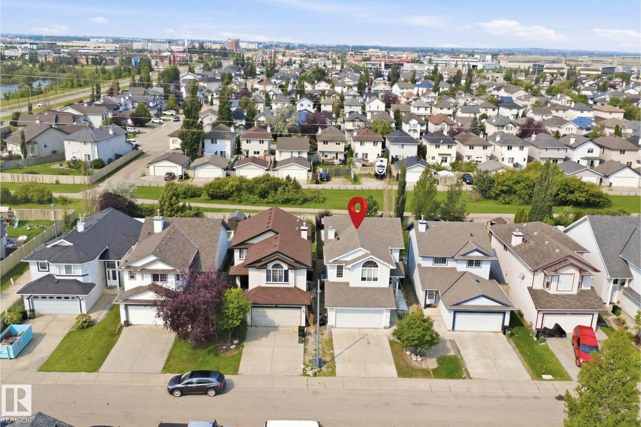 714 87 Street - Photo 1