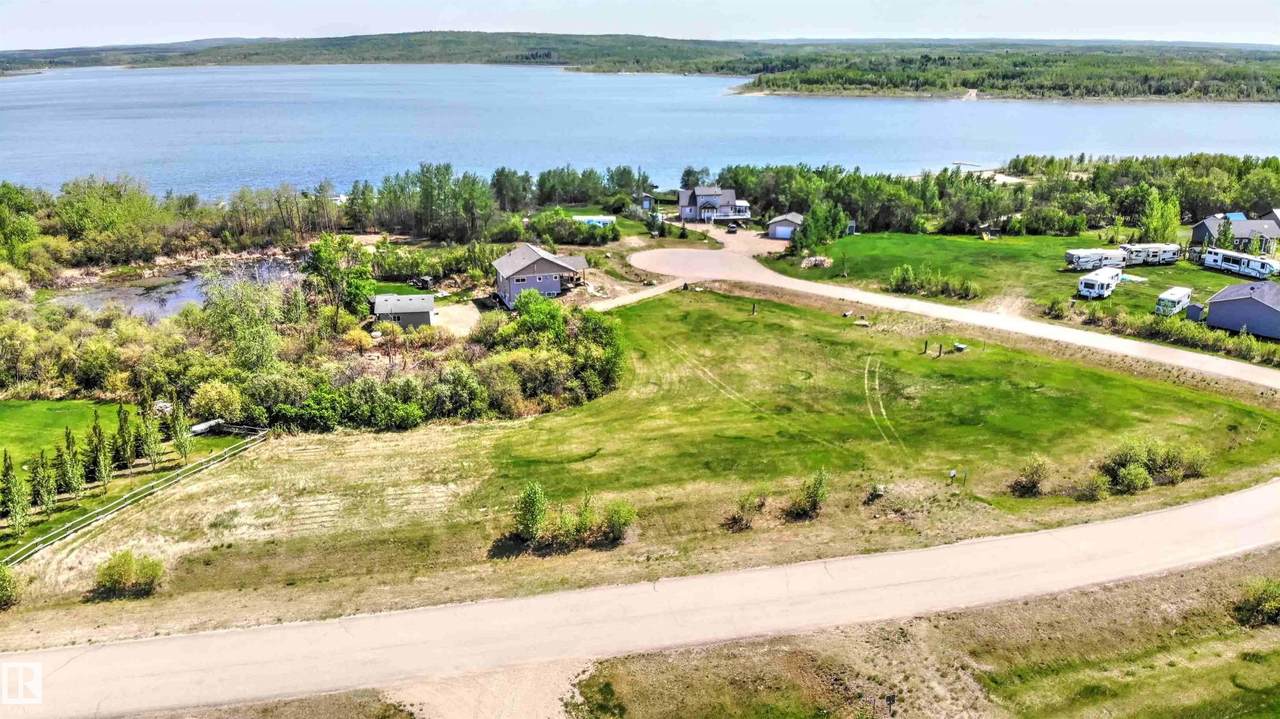 https://bt-photos.global.ssl.fastly.net/alberta/1280_boomver_5_E4108289-2.jpg
