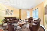 1033 Youville - Photo 3