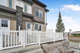 2215 24 Street - Photo 2