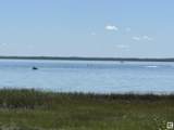 160 Lakeshore Close - Photo 7