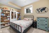 65 Lakewood Boulevard - Photo 54