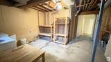10427 24 Avenue - Photo 29