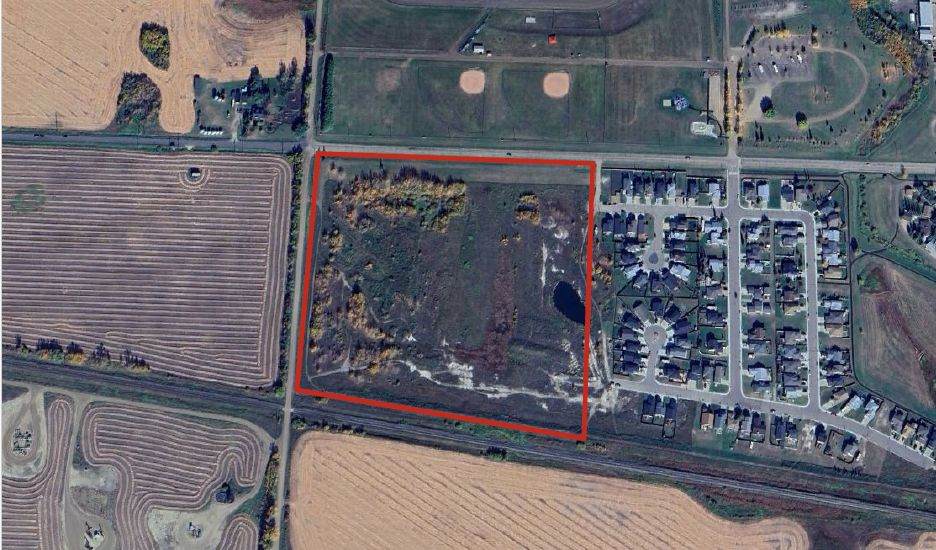  52 Avenue And Range Road 205 - Photo 1