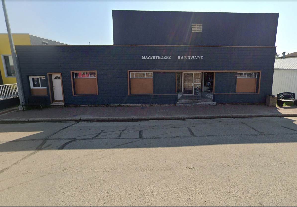  50 St - Photo 1
