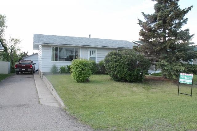 4825 53 Avenue - Photo 1