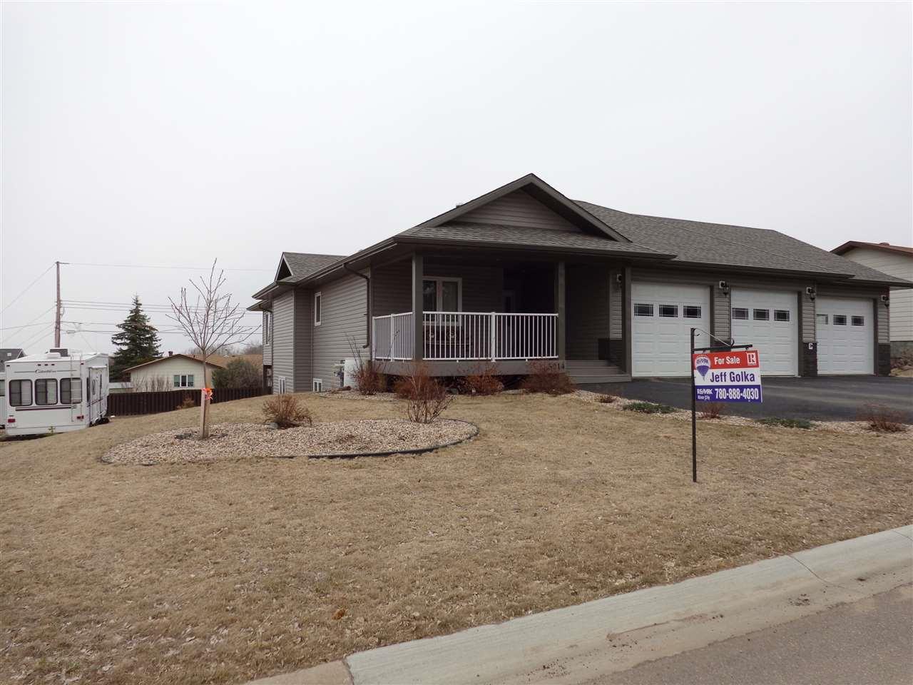 5014 46 Street - Photo 1