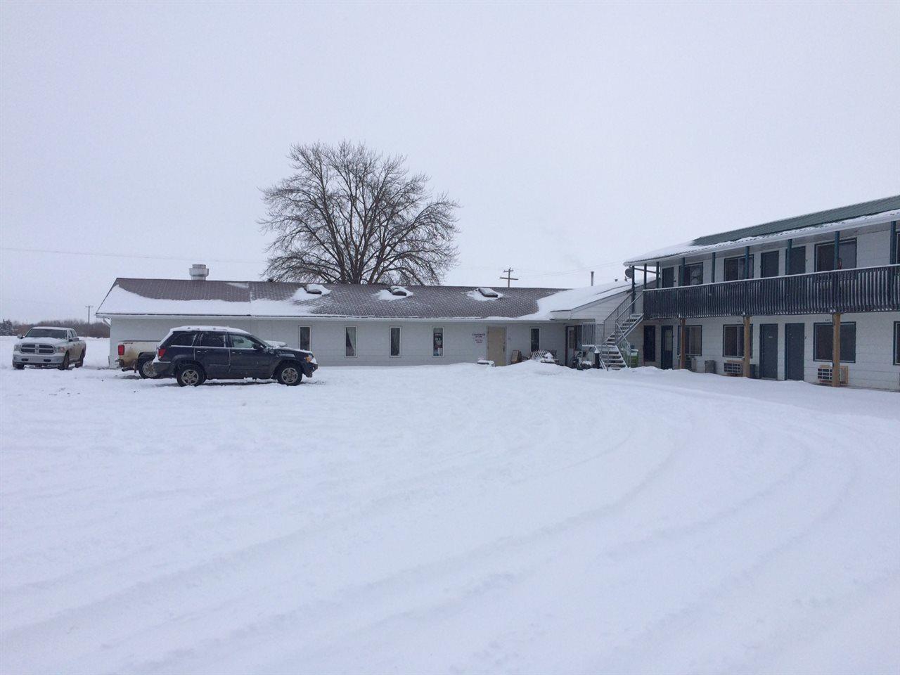 4731 48 STREET - Photo 1