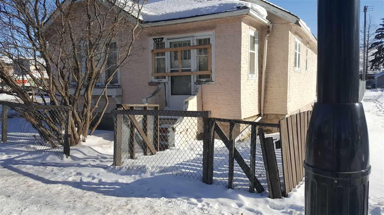 11741 84 Street - Photo 1