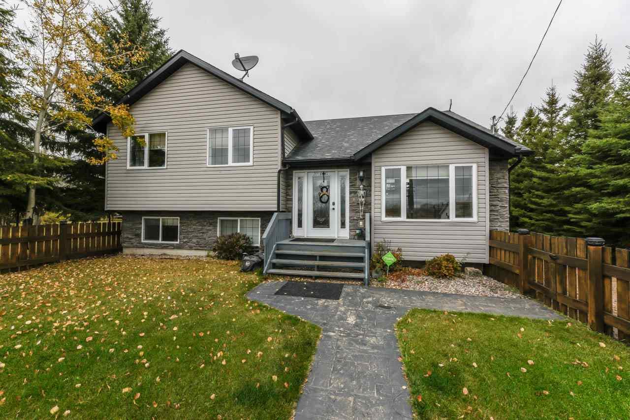 4907 50 Avenue - Photo 1