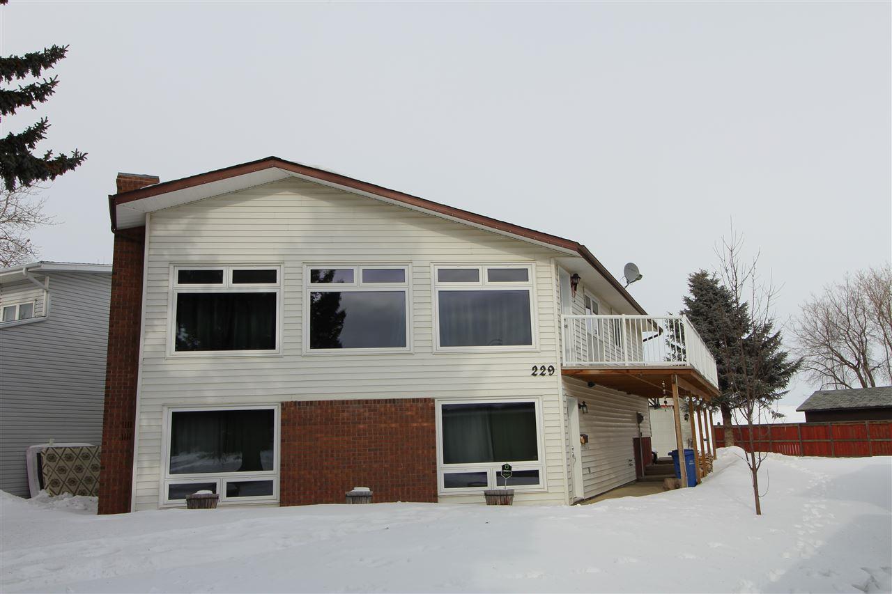 229 Pine Crescent - Photo 1