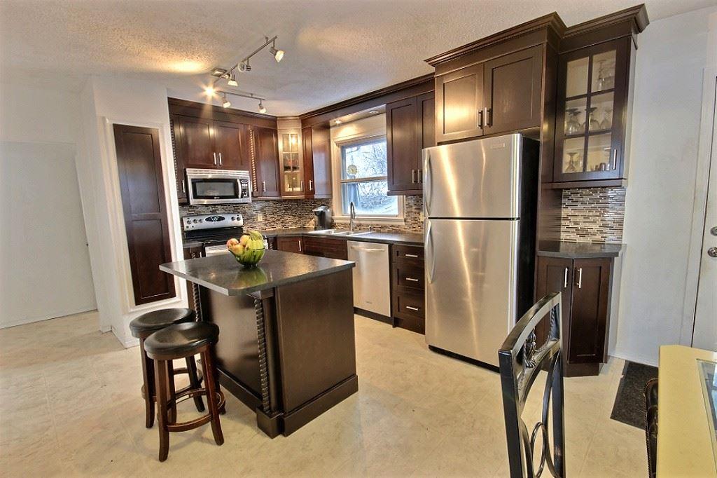 5211 118 Avenue - Photo 1