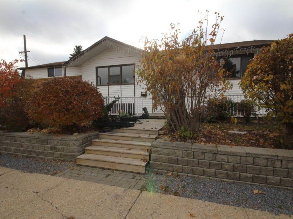 7411 92A Avenue - Photo 1