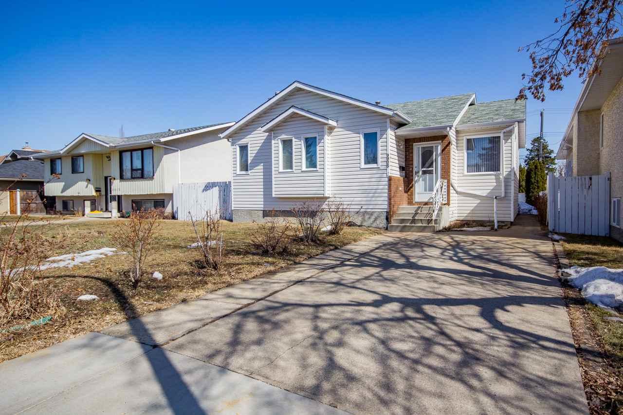 9905 154 Street - Photo 1