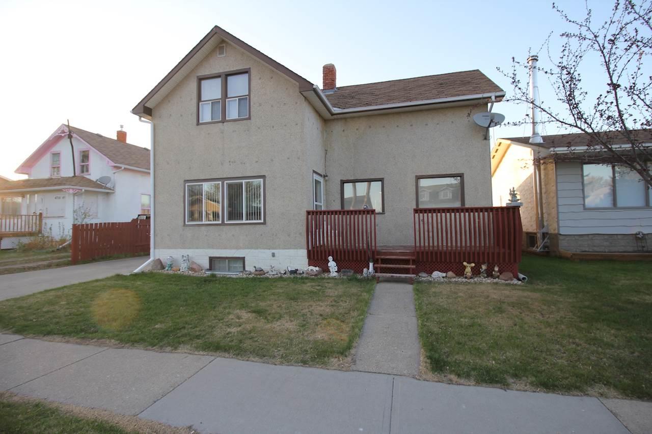 4712 49 Avenue - Photo 1
