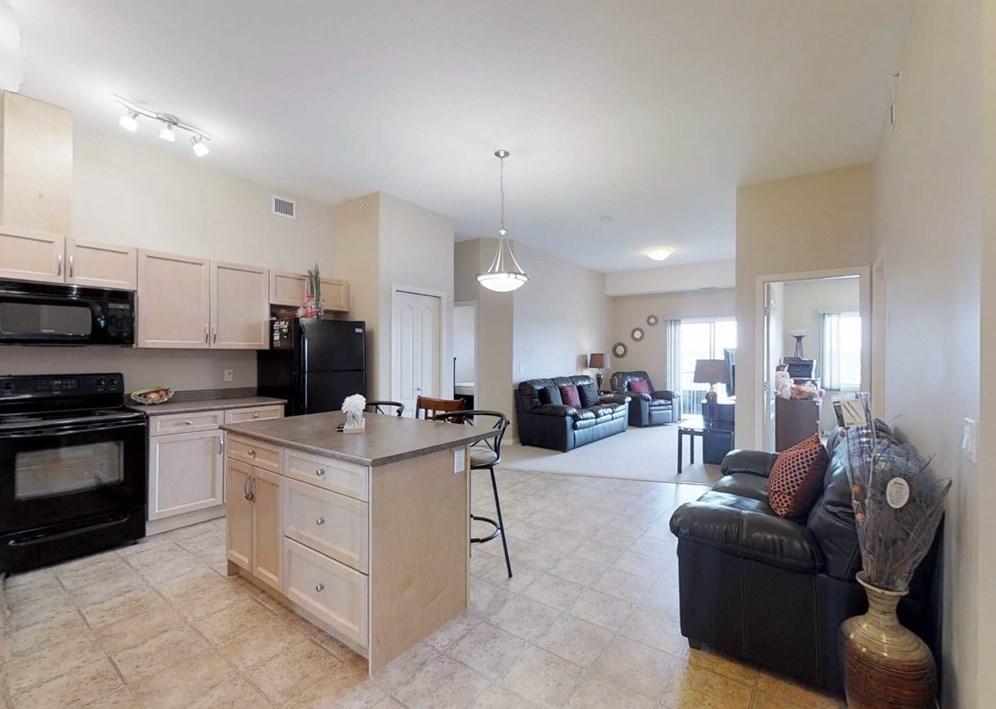 423 105 West Haven Drive - Photo 1