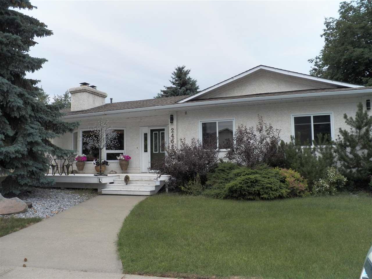 246 Greenoch Crescent - Photo 1