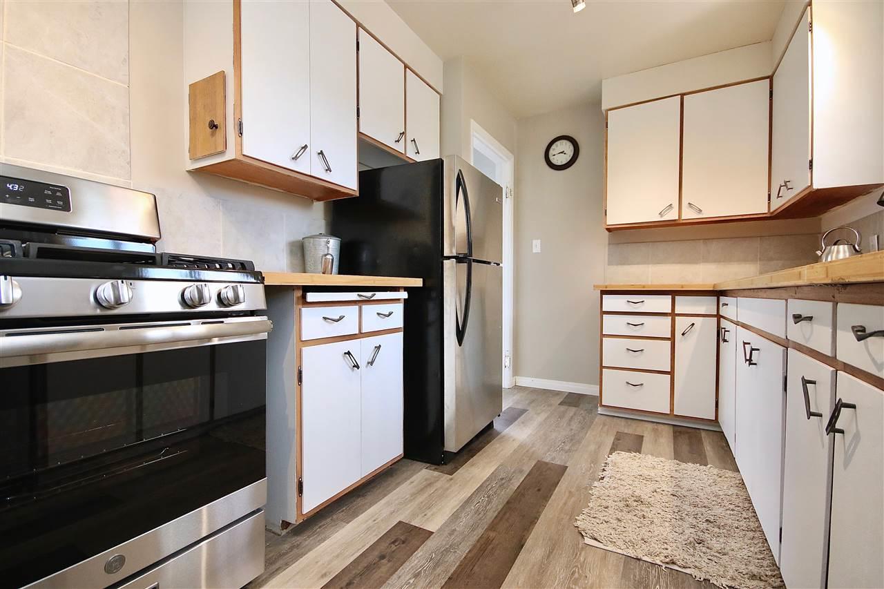 5516 47A Avenue - Photo 1