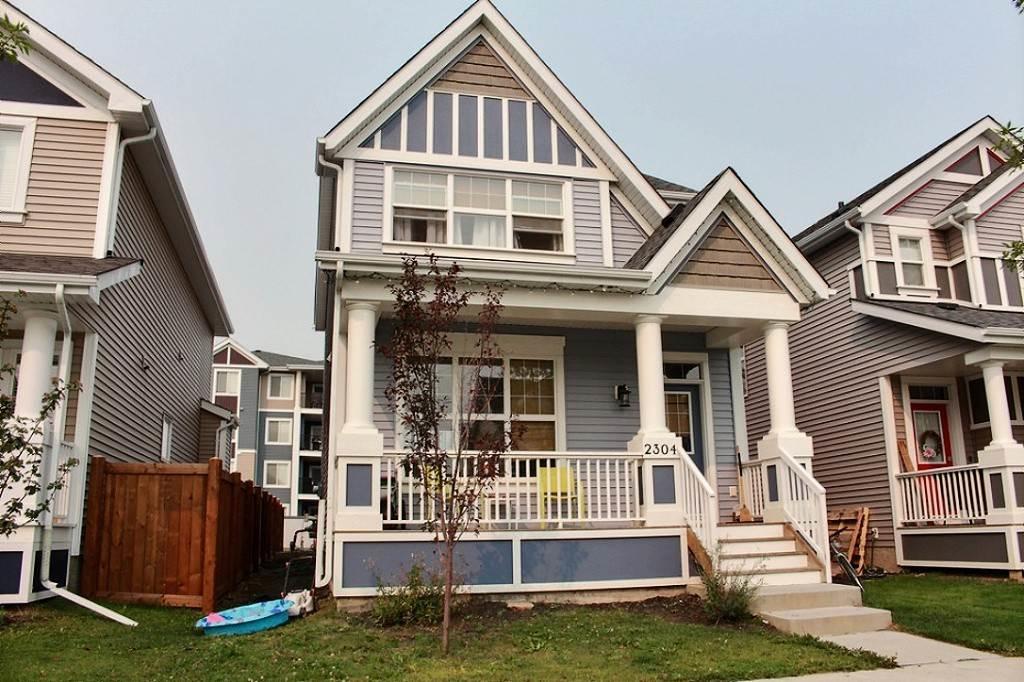 2304 78 Street - Photo 1