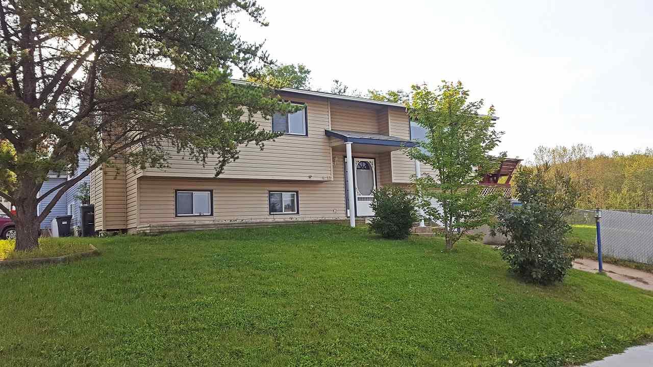 4023 50A Avenue - Photo 1