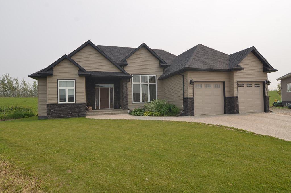 6001 49 Avenue - Photo 1