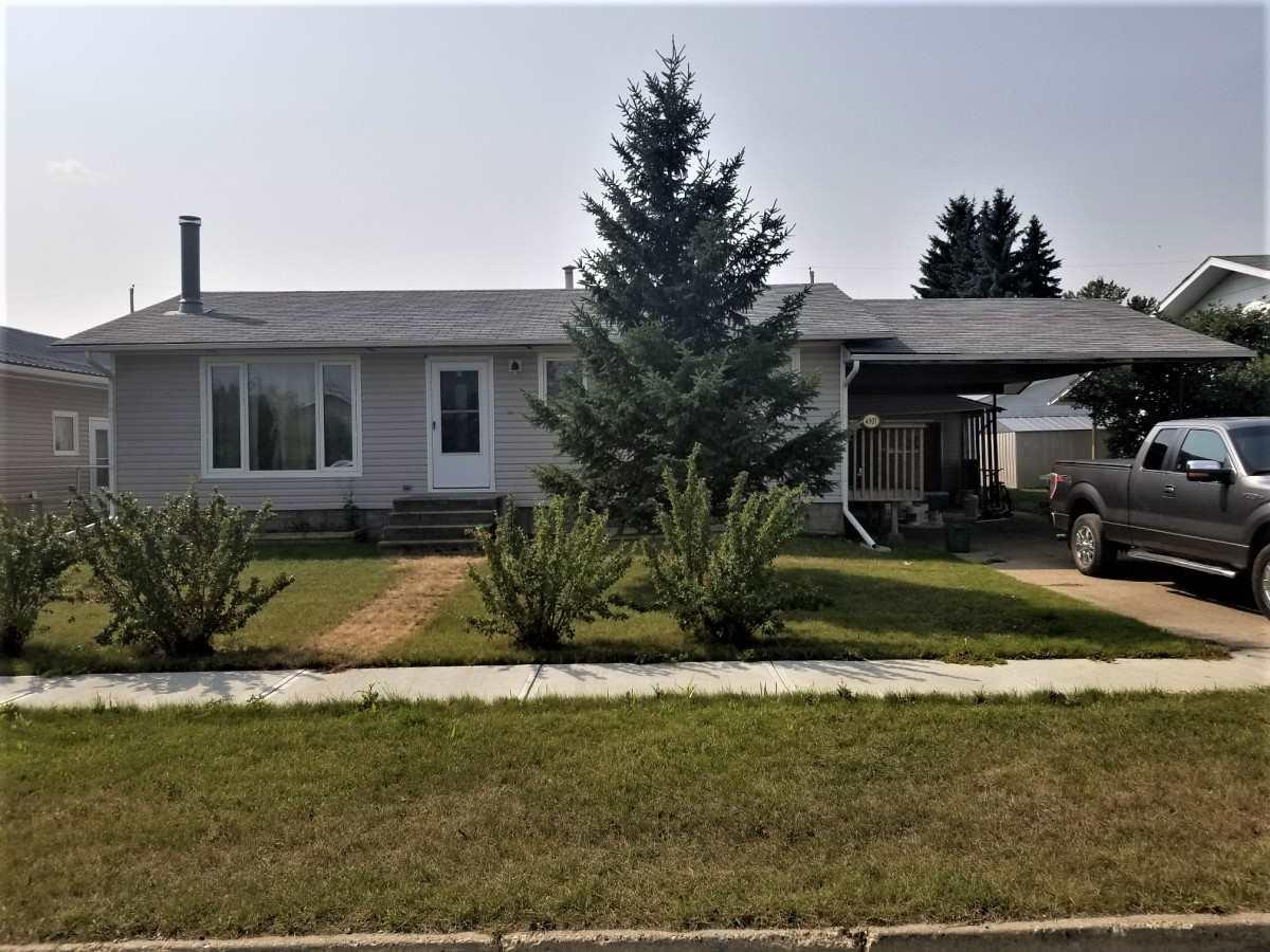 4907 55 Avenue - Photo 1