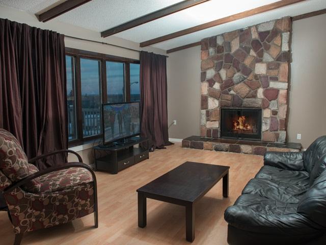 5319 Birch Crescent - Photo 1