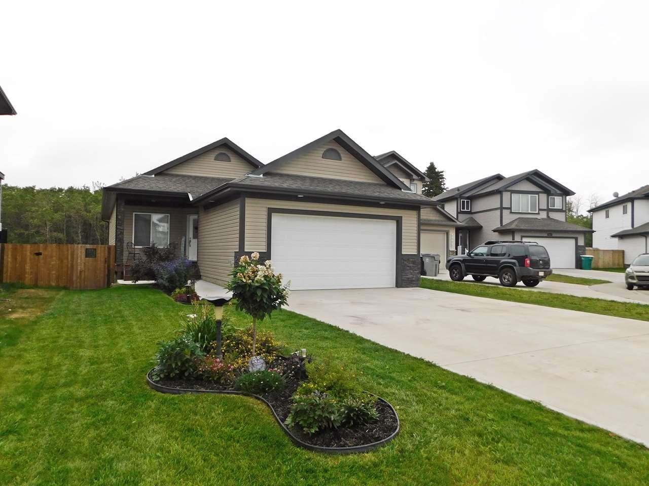 4115 50 Street - Photo 1