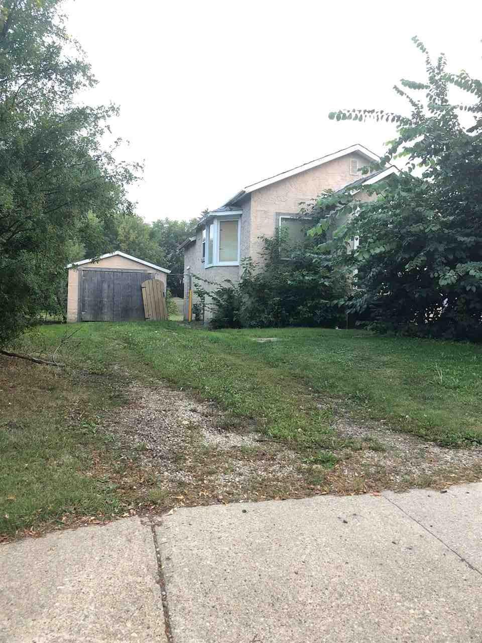 4809 57 Avenue - Photo 1