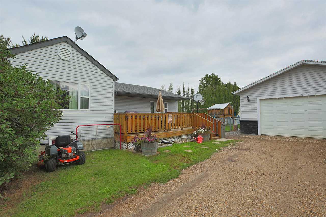 5309 52 ST - Photo 1
