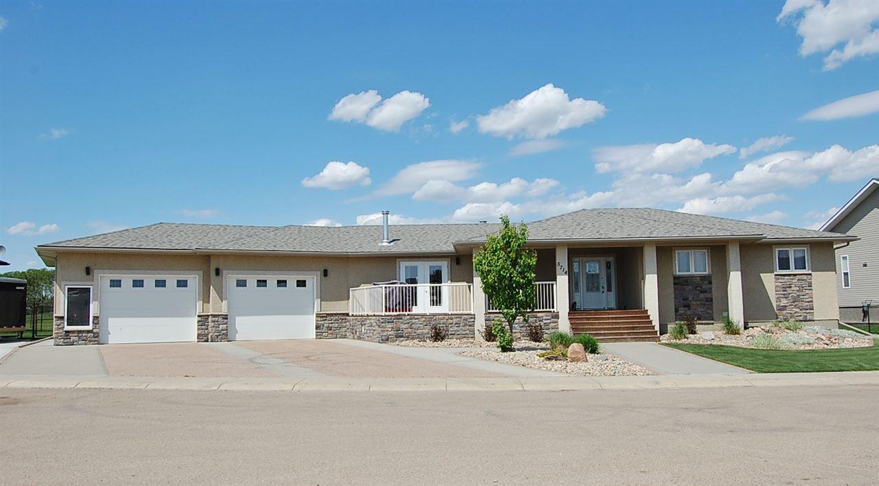 5714 43 Avenue - Photo 1
