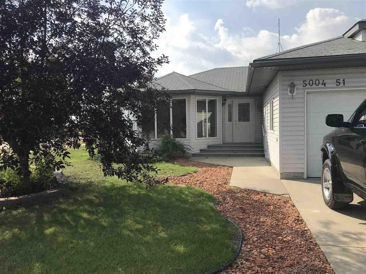 5004 51 Street - Photo 1