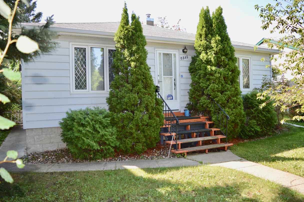 8535 76 Avenue - Photo 1