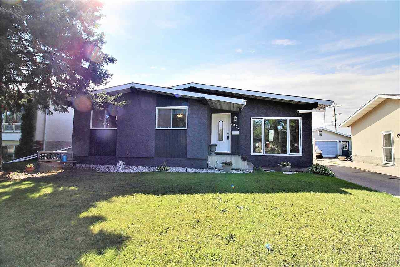 4407 39 Avenue - Photo 1