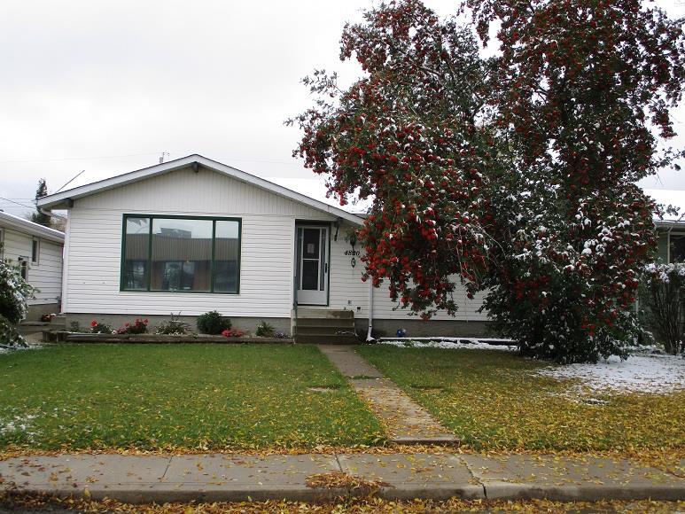 4820 51 Street - Photo 1