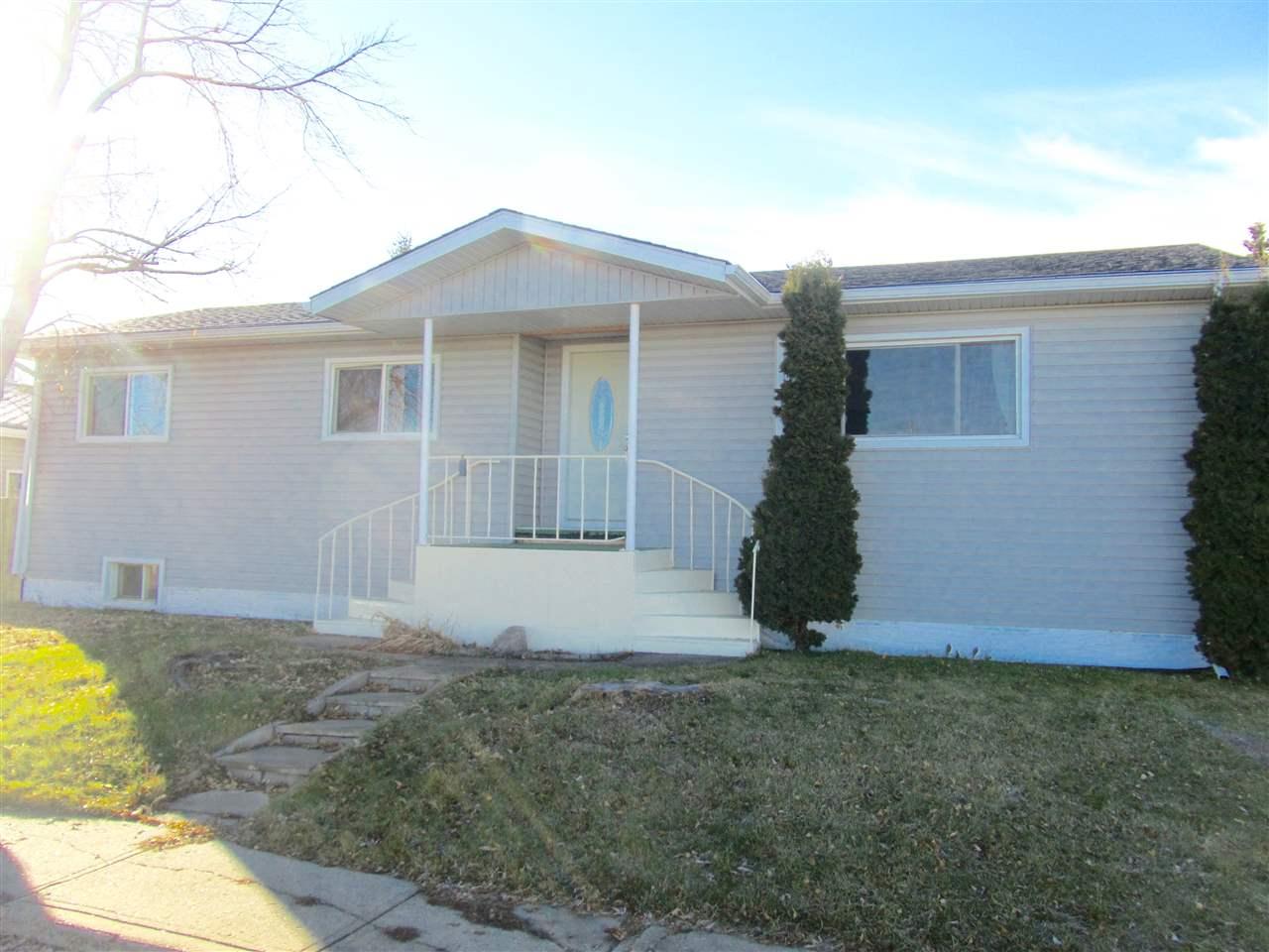 4715 51 Avenue - Photo 1