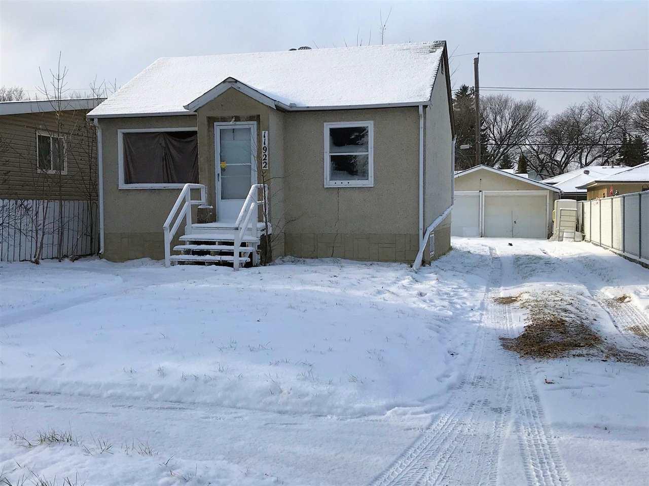 11922 40 Street - Photo 1