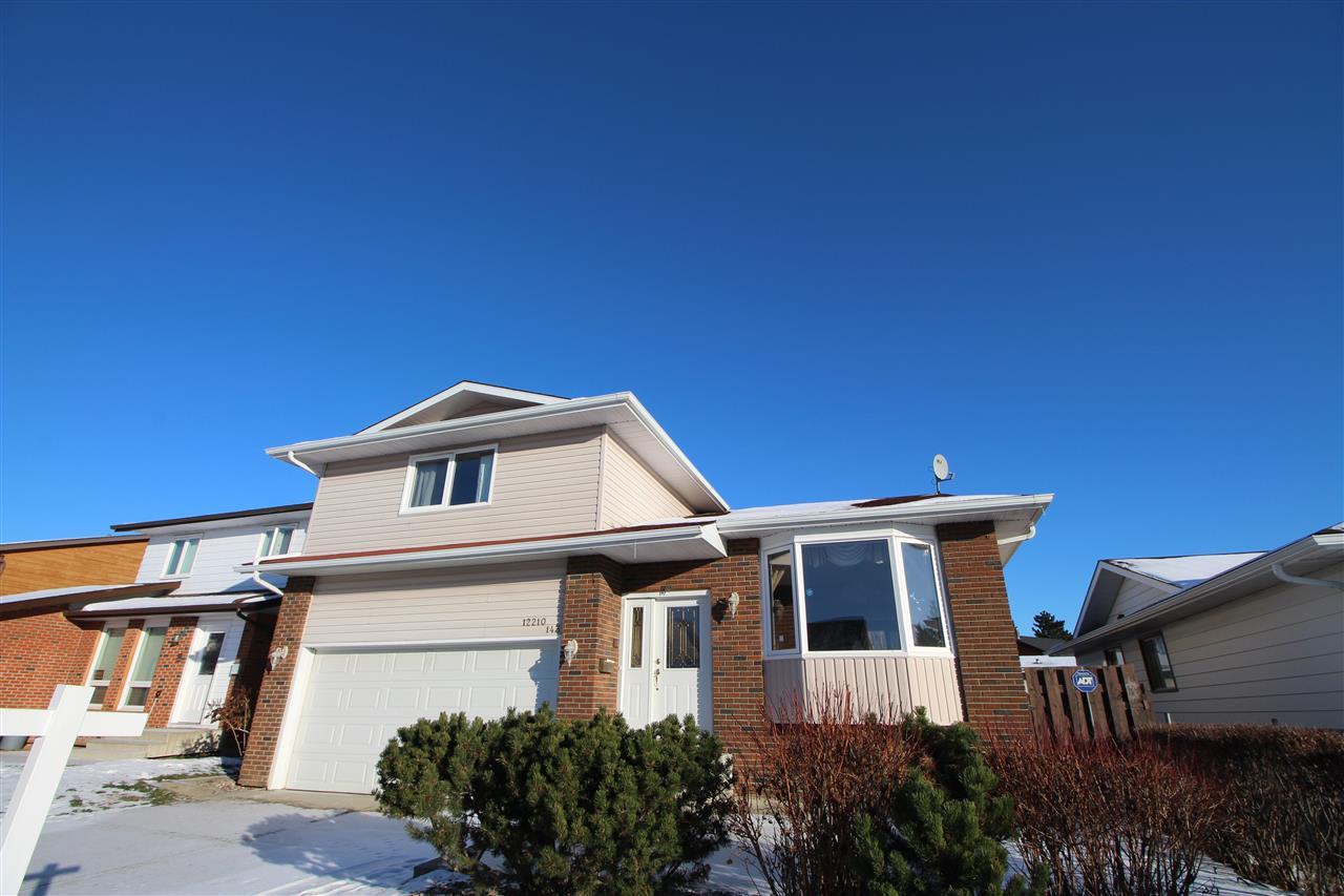 12210 143 Avenue - Photo 1