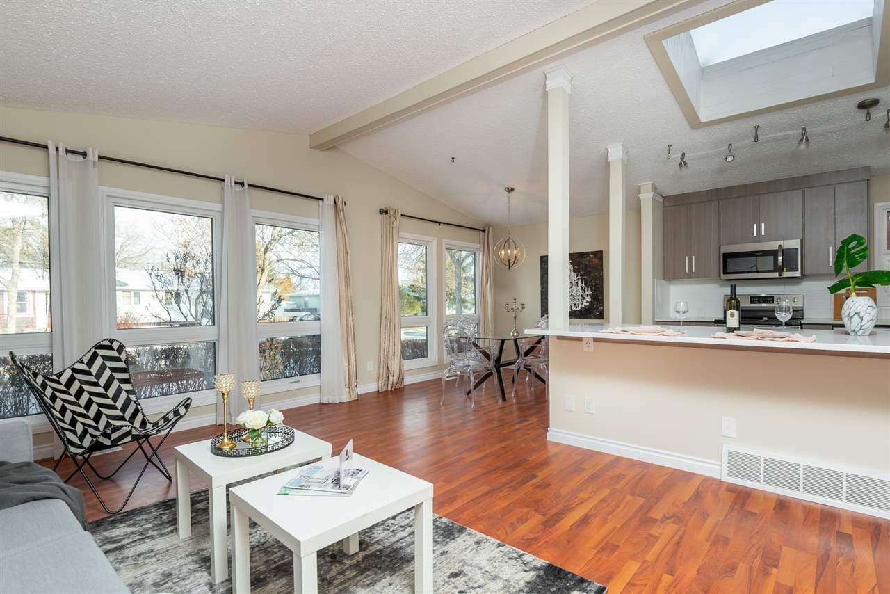 2 Arbor Crescent - Photo 1