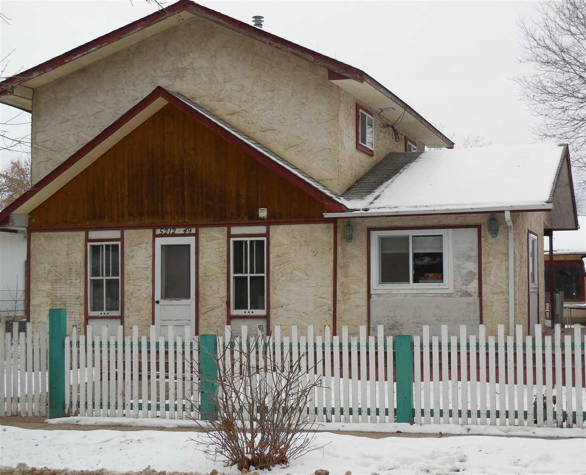 5212 49 Street - Photo 1